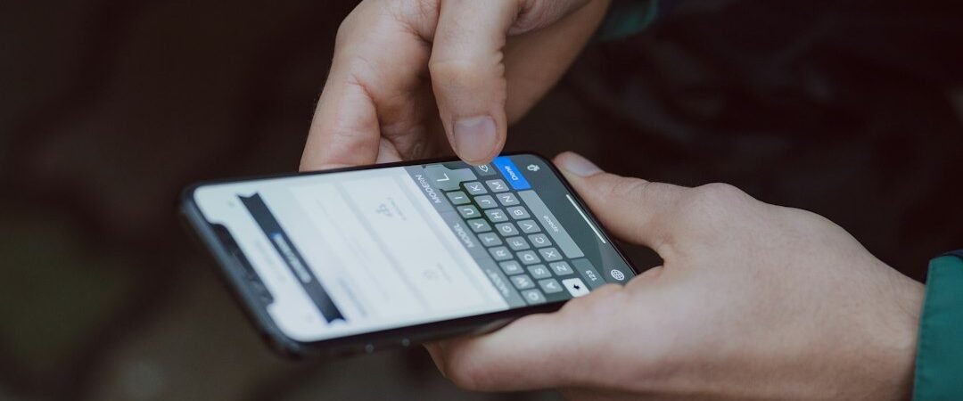 How to Spot Online Scams: 9 Warning Signs Before You Click